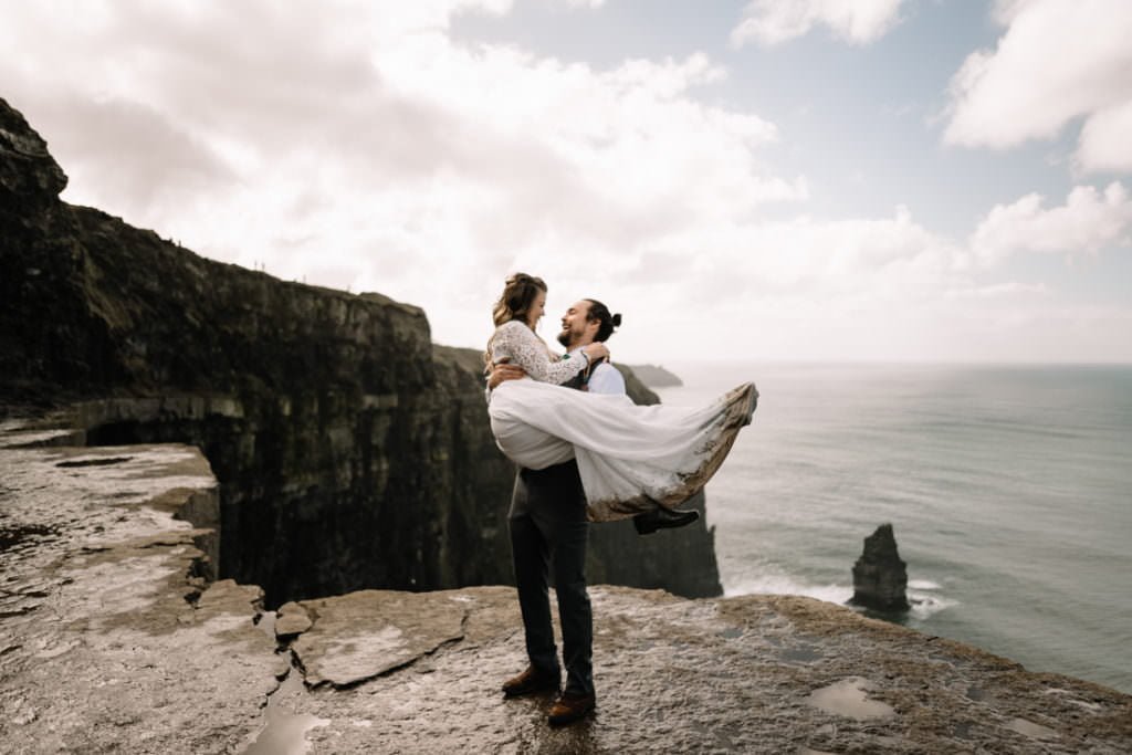 090 cliffs of moher elopement wedding photographer doolin