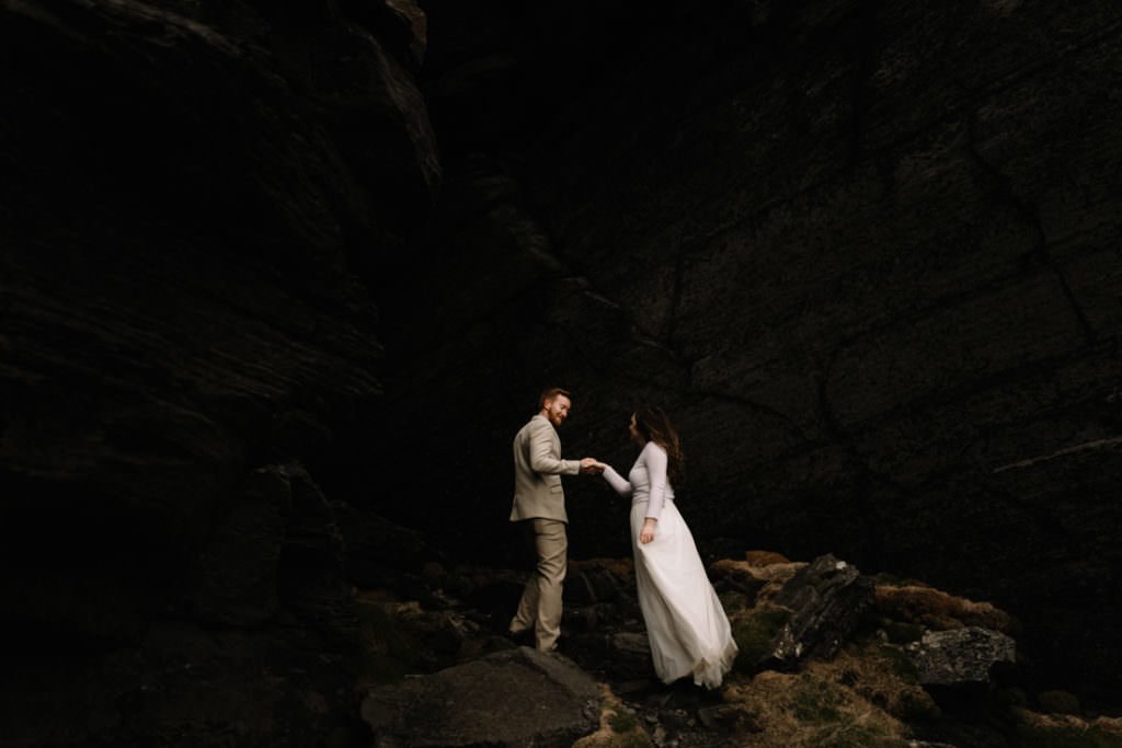 220 elope to ireland wedding photographer cliffs of moher